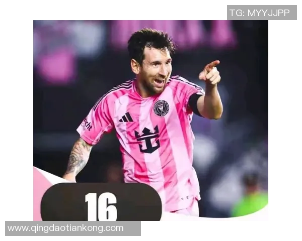 全球足坛传奇人物盘点:那些让我们热血沸腾的足球明星们