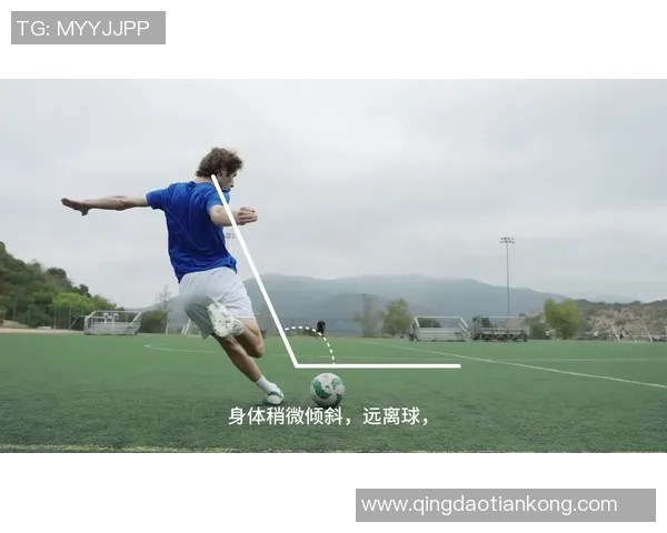 提升足球脚法技巧的有效训练方法与实用建议分享