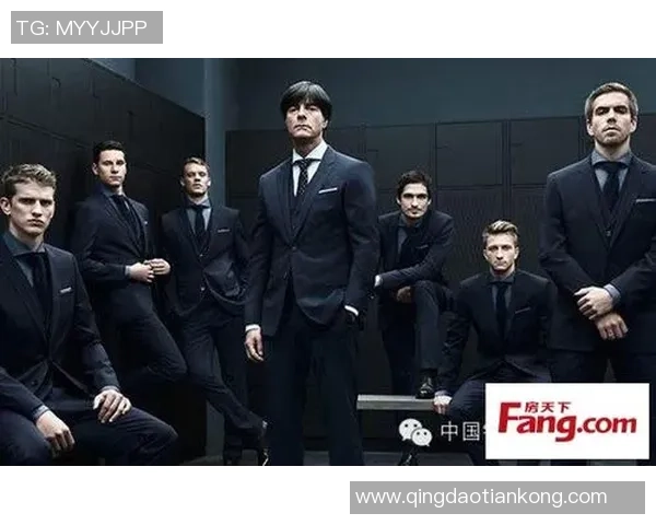 米兰男模足球盛宴时尚与运动的完美结合引领潮流新风尚 米兰男模足球盛宴时尚与运动的完美结合引领潮流新风尚